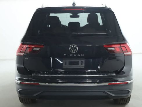 Certified 2023 Volkswagen Tiguan SE w/ Panoramic Sunroof Package image 45