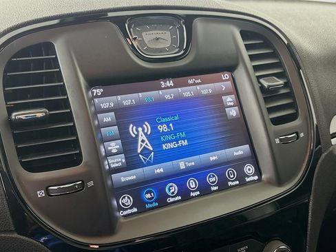 Used 2021 Chrysler 300 S image 44