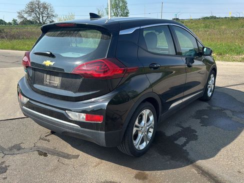 Used 2018 Chevrolet Bolt LT FWD image 5