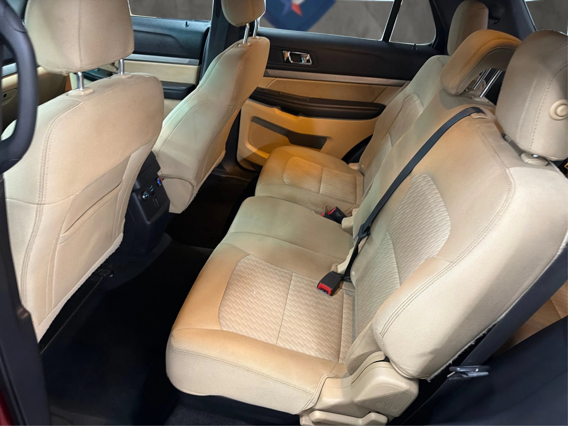Used 2017 Ford Explorer FWD image 13