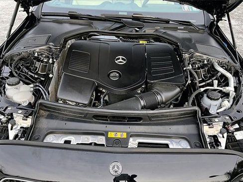 Certified 2025 Mercedes-Benz C 300 4MATIC Sedan image 33