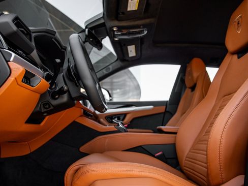 Used 2026 Lamborghini Urus SE image 20