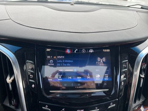 Used 2015 Cadillac Escalade ESV Premium image 21