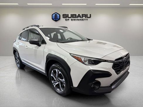 Used 2024 Subaru Crosstrek 2.0i Premium w/ Crosstrek Mirror Package AWD/4WD image 7