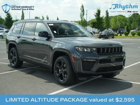 New 2026 Jeep Grand Cherokee L Limited w/ Limited Altitude Package AWD/4WD image 1