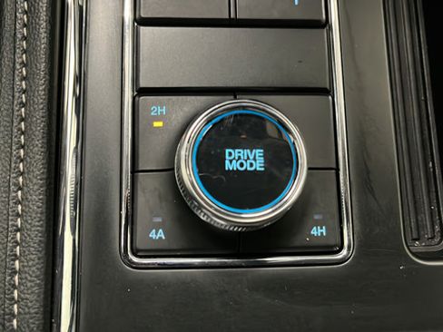 Used 2024 Ford Expedition Max XLT AWD/4WD image 37
