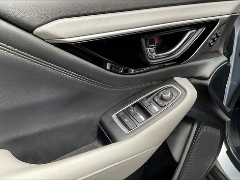 Used 2024 Subaru Outback Limited image 31