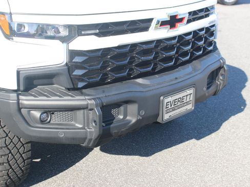 Used 2024 Chevrolet Silverado 1500 ZR2 w/ ZR2 Bison Edition AWD/4WD image 10