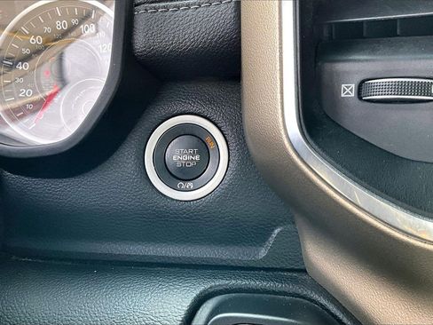 Certified 2019 RAM 1500 Laramie image 27