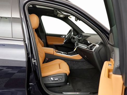New 2026 BMW X5 xDrive40i w/ M Sport Package image 19