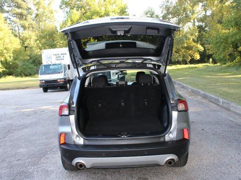 Used 2021 Ford Escape SE w/ Cold Weather Package image 27