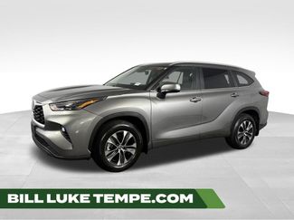 Used 2026 Toyota Highlander XLE AWD/4WD video 1