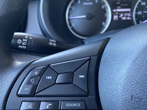 Certified 2025 Nissan Kicks Play S FWD image 28