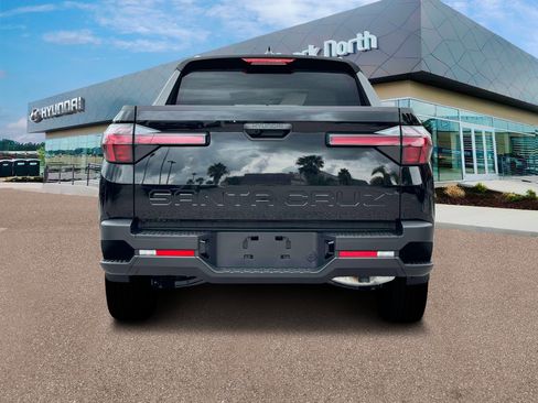 Certified 2025 Hyundai Santa Cruz SEL FWD image 6