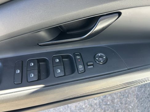 Used 2025 Hyundai Elantra N Line FWD image 13