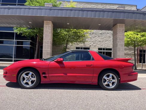 Used 2002 Pontiac Firebird Trans Am RWD image 2