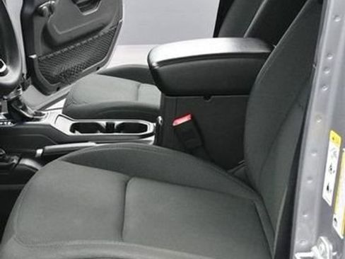 Used 2018 Jeep Wrangler Unlimited Sport AWD/4WD image 16