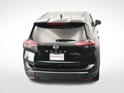 Used 2025 Nissan Rogue SV FWD image 26