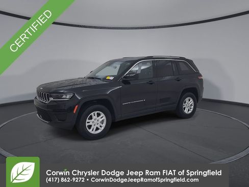 Used 2023 Jeep Grand Cherokee Laredo w/ Luxury Tech Group I AWD/4WD image 7