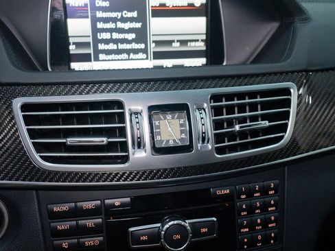 Used 2014 Mercedes-Benz E 63 AMG S-Model w/ Driver Assistance Package image 50