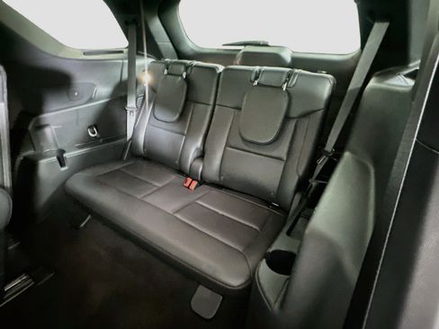Used 2025 Ford Explorer ST RWD image 30
