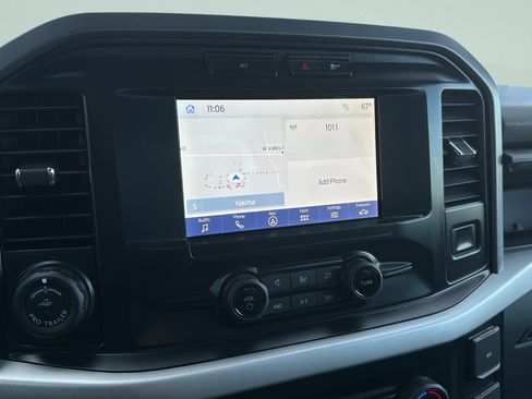 Used 2023 Ford F150 XLT w/ Trailer Tow Package image 18