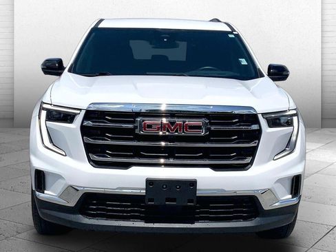 Used 2025 GMC Acadia Elevation AWD/4WD image 2