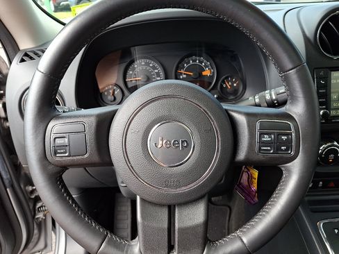 Used 2016 Jeep Patriot High Altitude AWD/4WD image 21