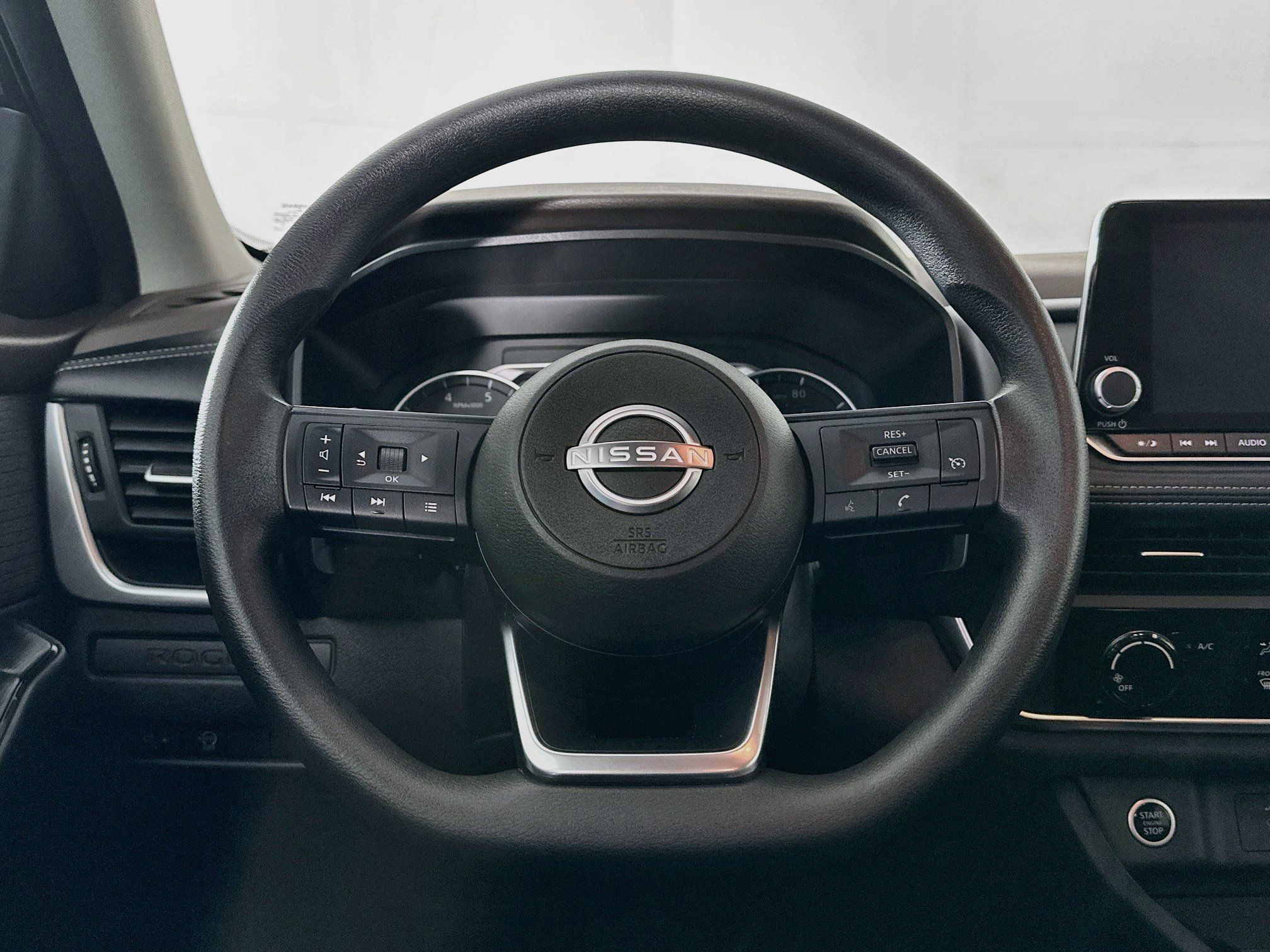Used 2023 Nissan Rogue S FWD image 18