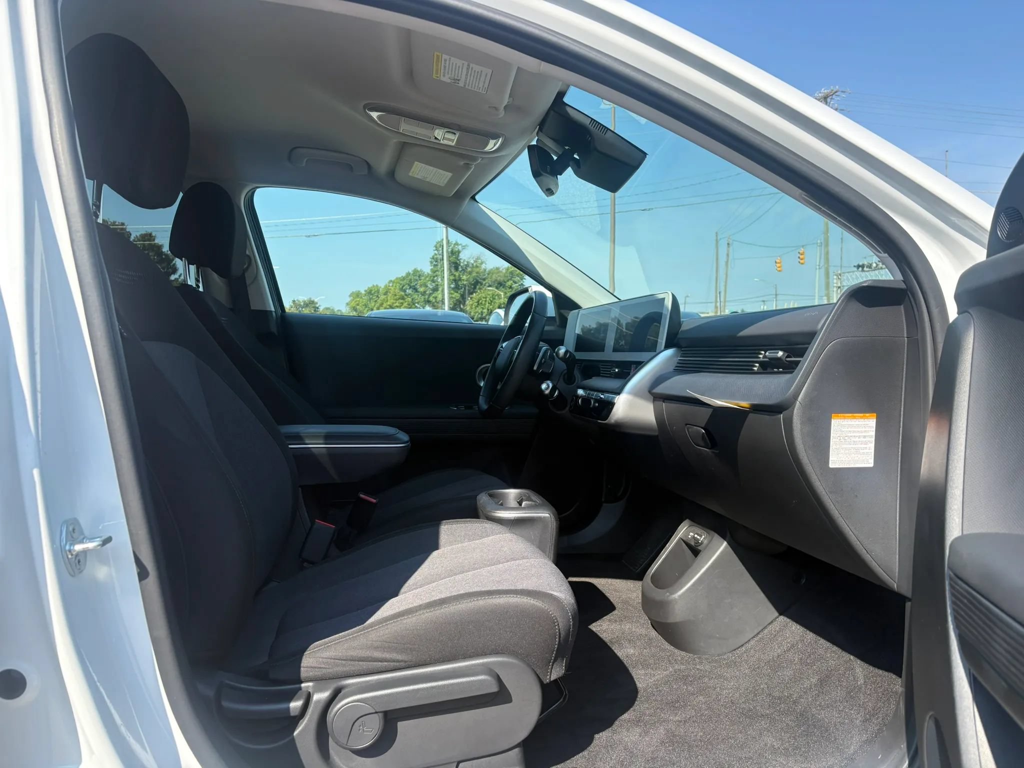 Used 2024 Hyundai Ioniq 5 SEL RWD image 15
