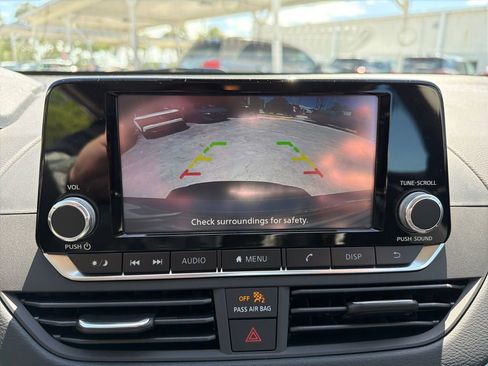 Used 2023 Nissan Altima 2.5 S FWD image 24