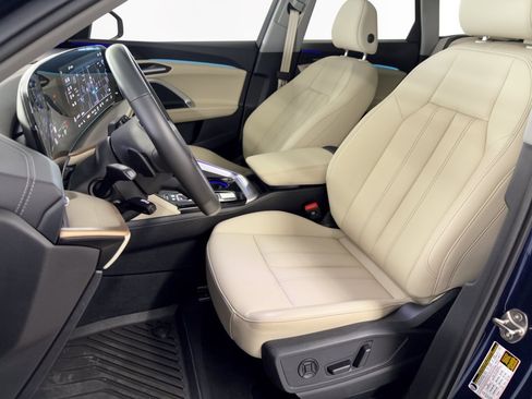 Certified 2025 Audi Q5 Premium w/ Premium Plus AWD/4WD image 5