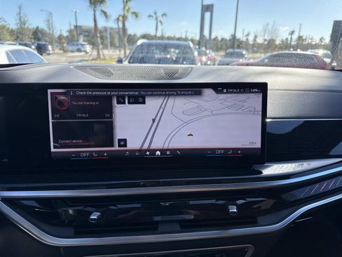 Used 2025 BMW X5 M60i image 26