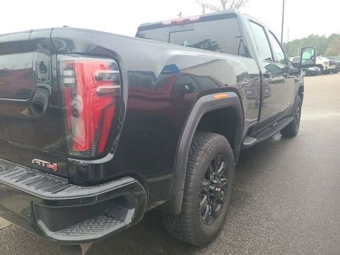 Used 2025 GMC Sierra 2500 AT4 w/ AT4 Premium Plus Package image 6