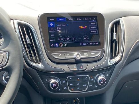 Certified 2023 Chevrolet Equinox Premier AWD/4WD image 10