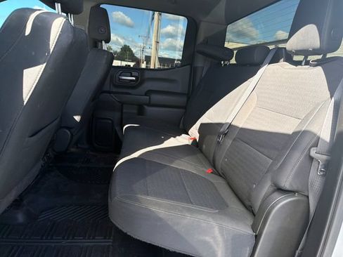 Used 2021 Chevrolet Silverado 1500 LT AWD/4WD image 25