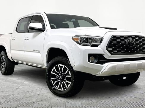 Used 2020 Toyota Tacoma TRD Sport image 1