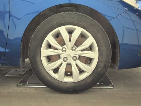 Used 2019 Hyundai Accent SE image 16