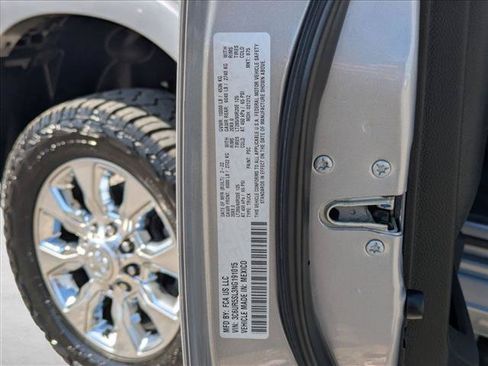 Used 2022 RAM 2500 Limited AWD/4WD image 28