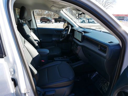 Used 2026 Ford Maverick Lobo image 9