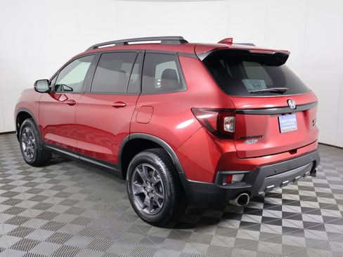 Certified 2024 Honda Passport TrailSport image 8