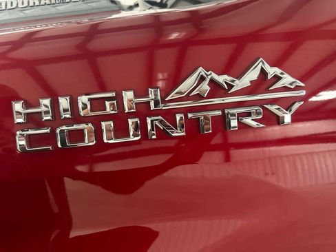 Used 2020 Chevrolet Silverado 2500 High Country w/ Technology Package image 10