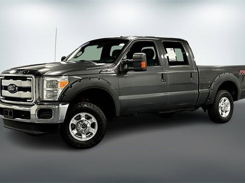 Used 2015 Ford F250 XLT w/ FX4 Off-Road Package image 2