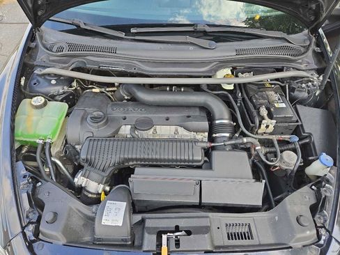 Used 2011 Volvo C30 T5 R-Design FWD image 37