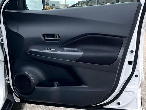 Certified 2024 Nissan Kicks S image 21