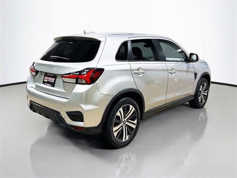 Used 2021 Mitsubishi Outlander Sport SE image 7