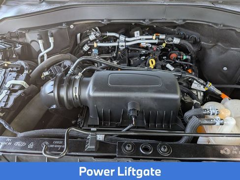 Used 2023 Ford Explorer XLT w/ Equipment Group 202A RWD image 15