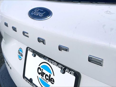 Used 2020 Ford Escape Titanium image 28