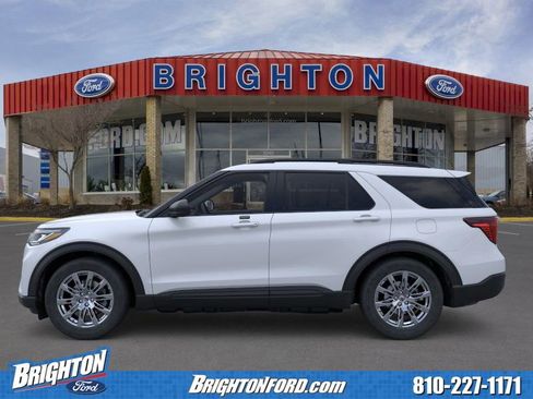 Used 2026 Ford Explorer Active w/ Active Comfort Package image 2