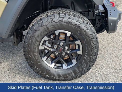 Used 2026 Jeep Wrangler Unlimited Rubicon w/ Steel Bumper Group AWD/4WD image 12